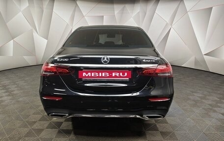 Mercedes-Benz E-Класс, 2021 год, 4 090 000 рублей, 8 фотография