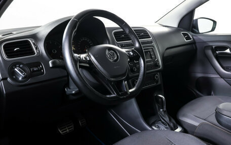 Volkswagen Polo VI (EU Market), 2016 год, 1 185 000 рублей, 15 фотография