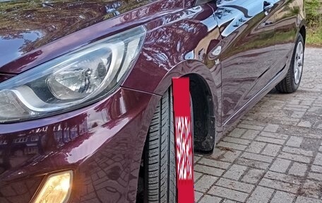 Hyundai Solaris II рестайлинг, 2013 год, 670 000 рублей, 4 фотография