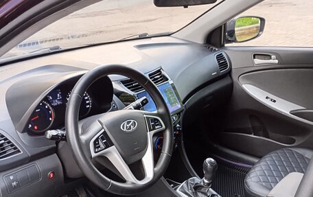 Hyundai Solaris II рестайлинг, 2013 год, 670 000 рублей, 12 фотография