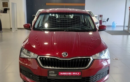 Skoda Rapid II, 2021 год, 1 580 000 рублей, 2 фотография