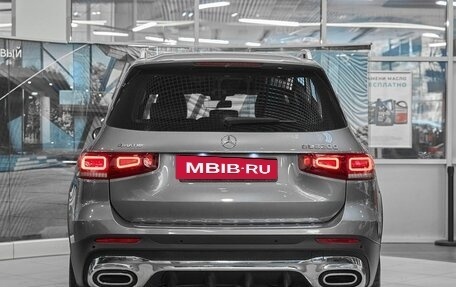 Mercedes-Benz GLB, 2020 год, 2 900 000 рублей, 5 фотография