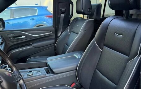 Cadillac Escalade V, 2021 год, 9 200 000 рублей, 10 фотография