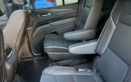 Cadillac Escalade V, 2021 год, 9 200 000 рублей, 8 фотография