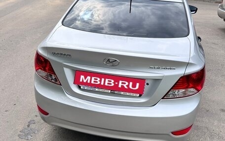 Hyundai Solaris II рестайлинг, 2013 год, 700 000 рублей, 5 фотография
