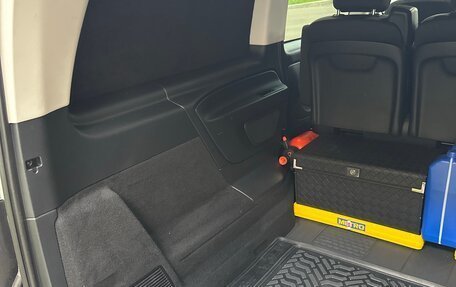 Mercedes-Benz Vito, 2019 год, 3 850 000 рублей, 10 фотография