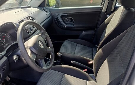 Skoda Fabia II, 2013 год, 700 000 рублей, 8 фотография