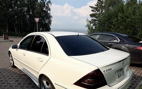 Mercedes-Benz C-Класс, 2005 год, 1 200 000 рублей, 8 фотография