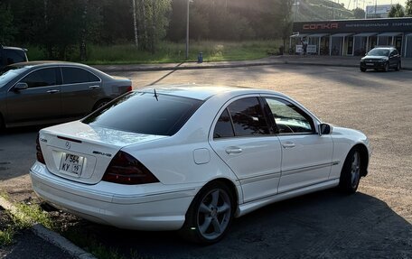 Mercedes-Benz C-Класс, 2005 год, 1 200 000 рублей, 12 фотография