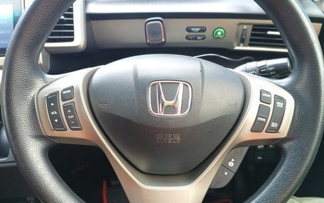 Honda Freed I, 2015 год, 1 300 000 рублей, 14 фотография