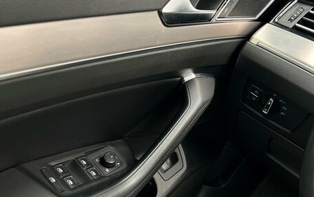 Volkswagen Passat B8 рестайлинг, 2018 год, 1 652 700 рублей, 18 фотография