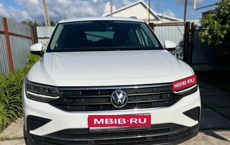 Volkswagen Tiguan II, 2021 год, 2 888 888 рублей, 1 фотография