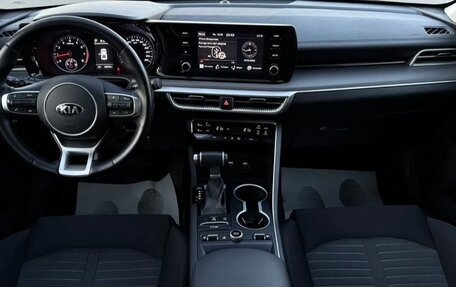 KIA K5, 2021 год, 2 500 000 рублей, 14 фотография