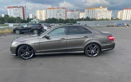 Mercedes-Benz E-Класс, 2011 год, 1 650 000 рублей, 4 фотография
