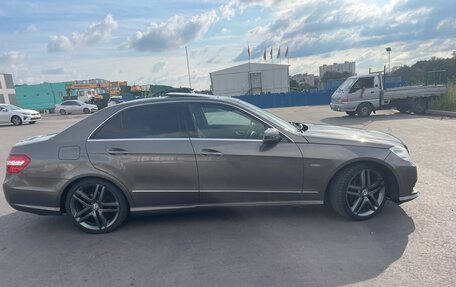 Mercedes-Benz E-Класс, 2011 год, 1 650 000 рублей, 9 фотография