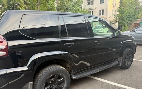 Toyota Land Cruiser Prado 120 рестайлинг, 2004 год, 1 540 000 рублей, 17 фотография