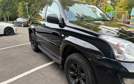 Toyota Land Cruiser Prado 120 рестайлинг, 2004 год, 1 540 000 рублей, 30 фотография