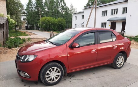 Renault Logan II, 2017 год, 750 000 рублей, 2 фотография