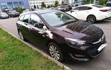 Opel Astra J, 2014 год, 810 000 рублей, 3 фотография