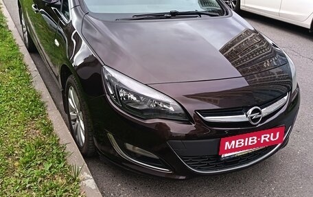 Opel Astra J, 2014 год, 810 000 рублей, 4 фотография