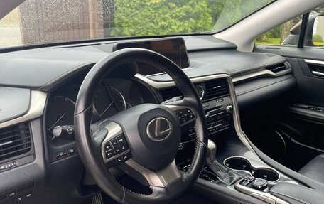 Lexus RX IV рестайлинг, 2017 год, 4 050 000 рублей, 31 фотография
