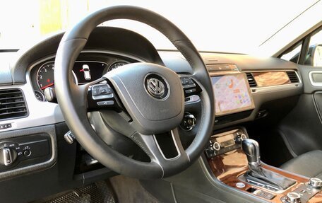 Volkswagen Touareg III, 2012 год, 2 170 000 рублей, 11 фотография