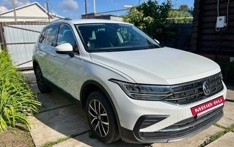 Volkswagen Tiguan II, 2021 год, 2 888 888 рублей, 2 фотография