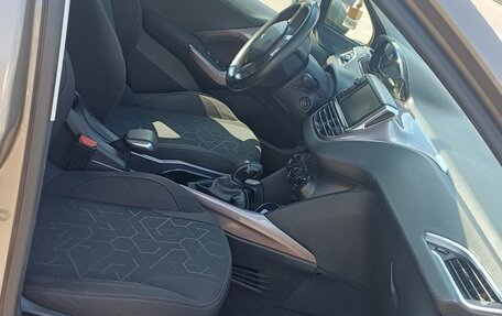 Peugeot 2008 II, 2014 год, 900 000 рублей, 5 фотография