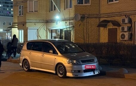 Toyota Ipsum II, 2003 год, 885 000 рублей, 1 фотография