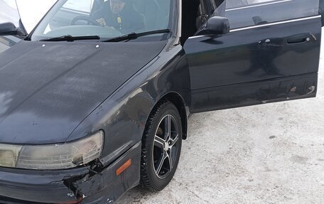 Toyota Vista, 1991 год, 120 000 рублей, 1 фотография