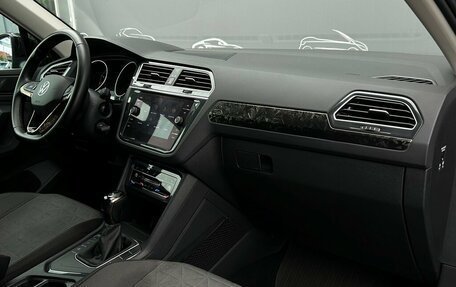 Volkswagen Tiguan II, 2021 год, 2 598 600 рублей, 7 фотография