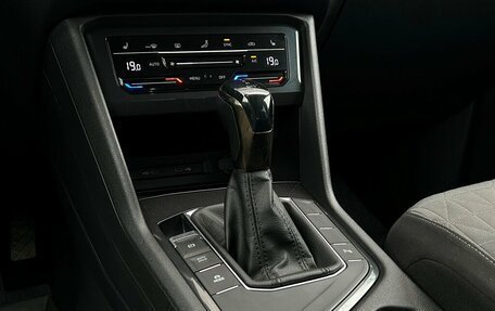 Volkswagen Tiguan II, 2021 год, 2 598 600 рублей, 16 фотография
