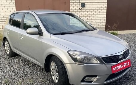 KIA cee'd I рестайлинг, 2010 год, 720 000 рублей, 4 фотография