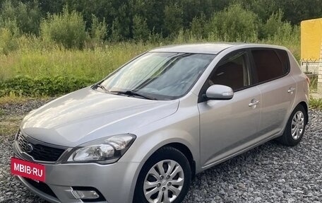 KIA cee'd I рестайлинг, 2010 год, 720 000 рублей, 6 фотография