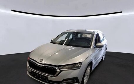 Skoda Octavia IV, 2022 год, 2 120 000 рублей, 2 фотография