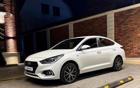 Hyundai Solaris II рестайлинг, 2018 год, 1 380 000 рублей, 2 фотография