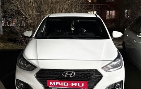Hyundai Solaris II рестайлинг, 2018 год, 1 380 000 рублей, 3 фотография