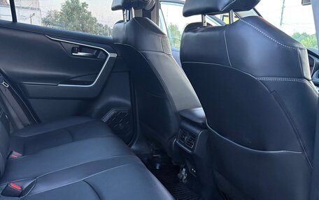 Toyota RAV4, 2022 год, 3 200 000 рублей, 9 фотография