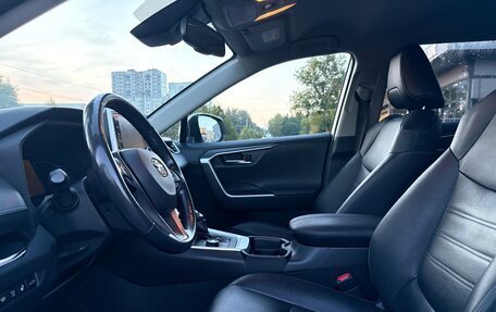 Toyota RAV4, 2022 год, 3 200 000 рублей, 13 фотография