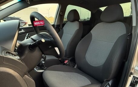 Hyundai Solaris II рестайлинг, 2011 год, 575 000 рублей, 18 фотография