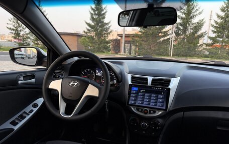 Hyundai Solaris II рестайлинг, 2011 год, 575 000 рублей, 23 фотография
