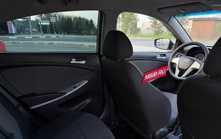 Hyundai Solaris II рестайлинг, 2011 год, 575 000 рублей, 30 фотография