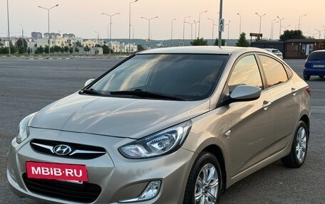 Hyundai Solaris II рестайлинг, 2011 год, 575 000 рублей, 36 фотография