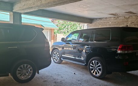 Toyota Land Cruiser 200, 2015 год, 4 000 000 рублей, 3 фотография