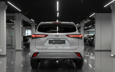 Toyota Highlander, 2026 год, 5 500 000 рублей, 28 фотография