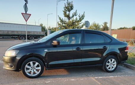 Volkswagen Polo VI (EU Market), 2013 год, 710 000 рублей, 2 фотография
