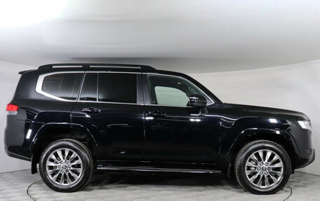 Toyota Land Cruiser, 2023 год, 10 997 000 рублей, 5 фотография