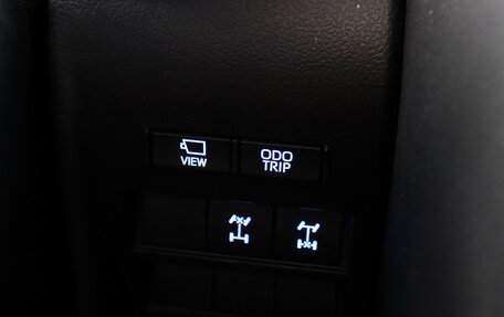 Toyota Land Cruiser, 2023 год, 10 997 000 рублей, 17 фотография