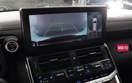 Toyota Land Cruiser, 2023 год, 10 997 000 рублей, 15 фотография