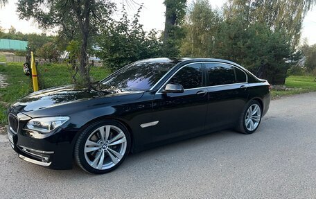 BMW 7 серия, 2013 год, 2 500 000 рублей, 1 фотография